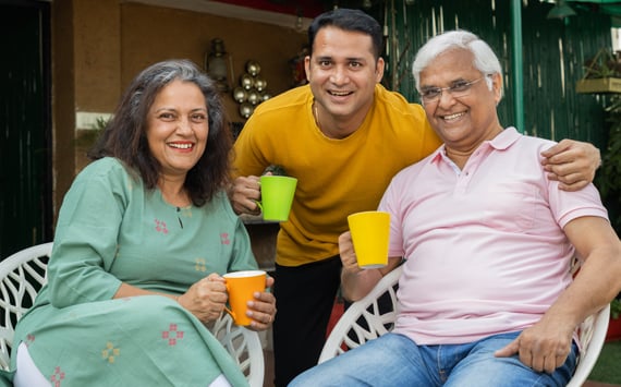 Happy_Family_Parents_Son_Outside