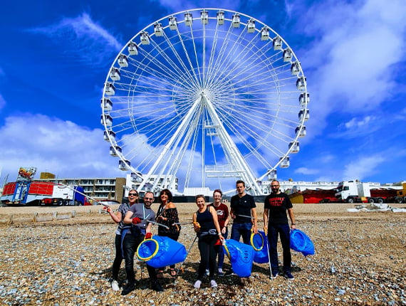 Homewise_Team_Beach_Clean_Charity_Smaller_Img2