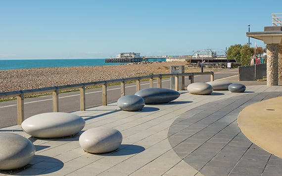 worthing_seafront_stones